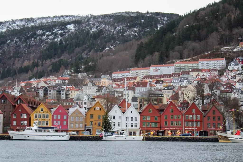 Norway - colourful houses