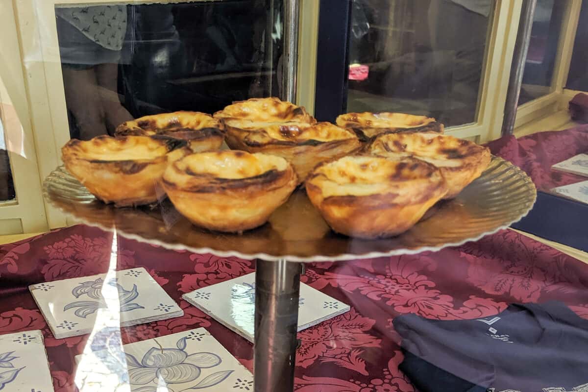 Pasteis de nata on tray