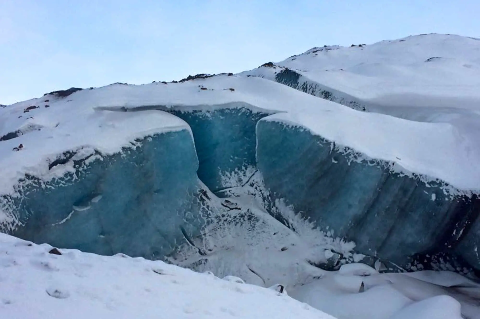 glacier caving skaftafell