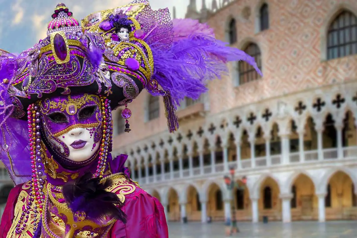 Masks in Venice streets