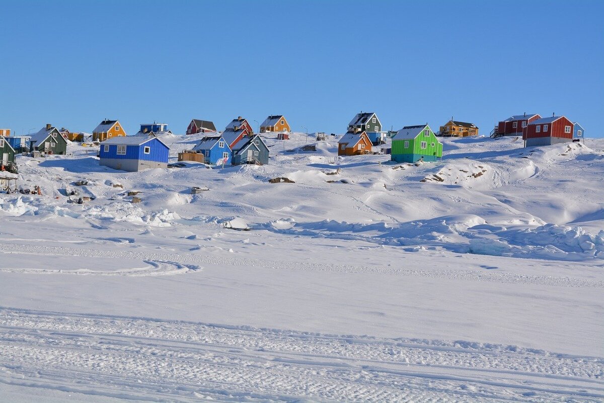 colorful houses at Ilulissat Greenland